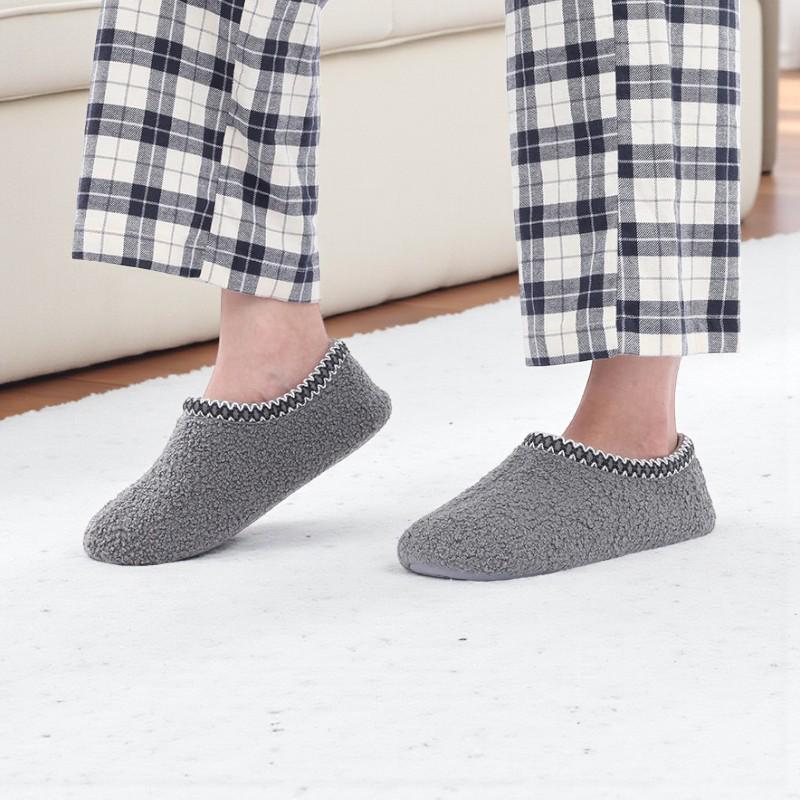 Women’s Soft Plush Foam-Lined Slippers